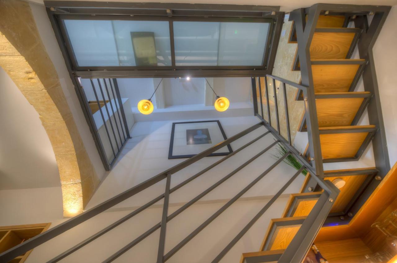 ואלטה Cute And Modern Duplex Apartment In Ideal Location Rcas1-1 מראה חיצוני תמונה