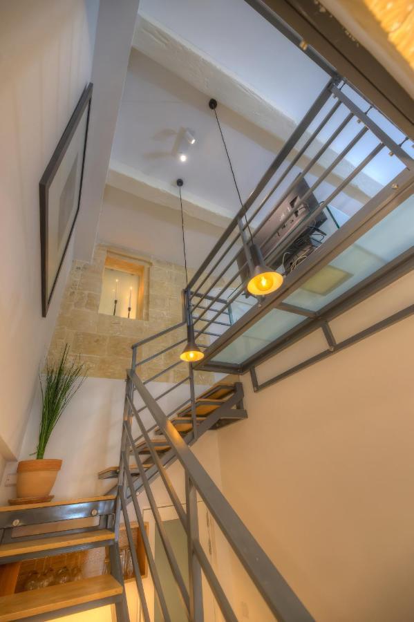 ואלטה Cute And Modern Duplex Apartment In Ideal Location Rcas1-1 מראה חיצוני תמונה