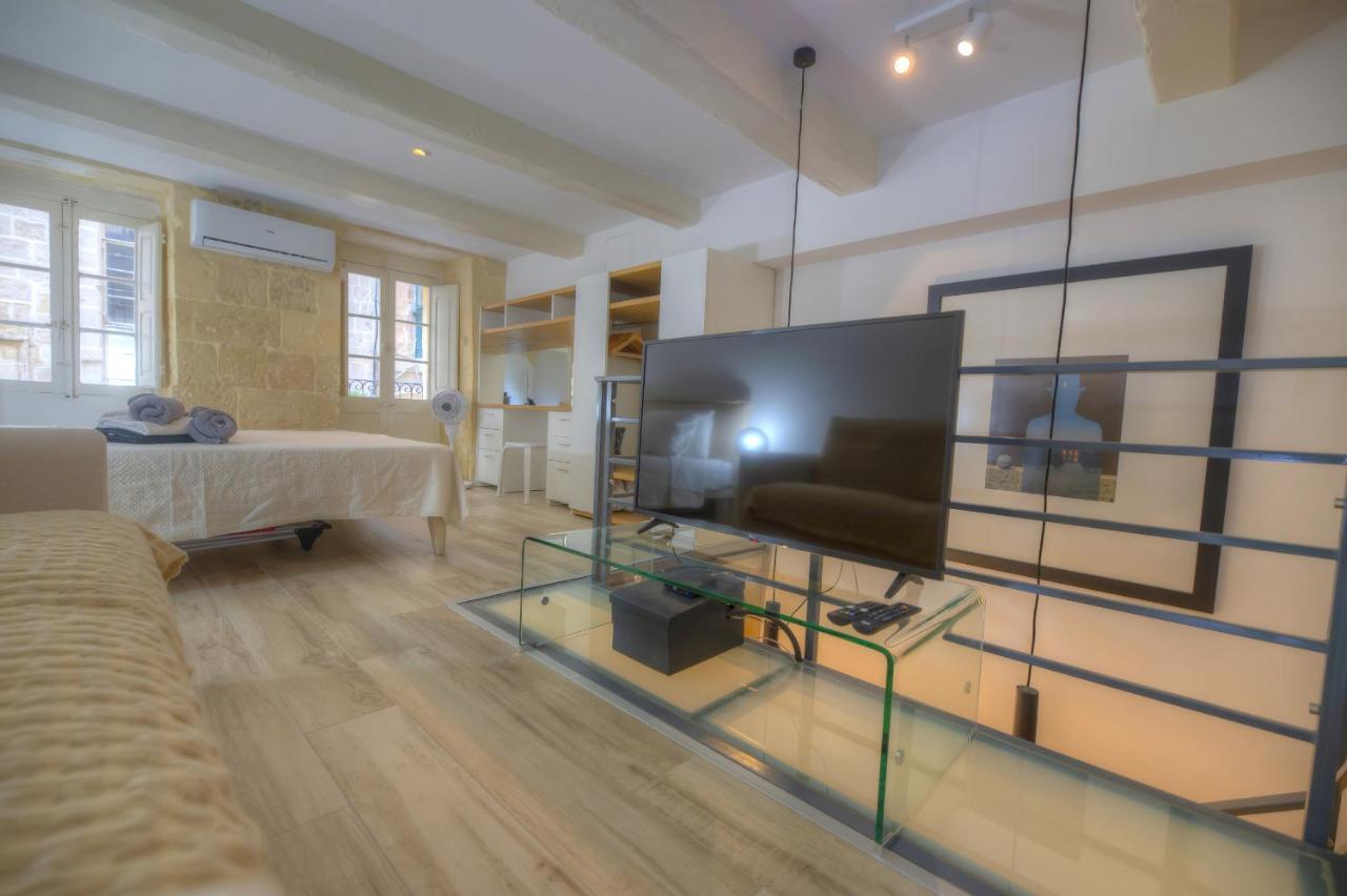 ואלטה Cute And Modern Duplex Apartment In Ideal Location Rcas1-1 מראה חיצוני תמונה